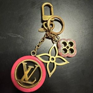 💯 Authentic Louis Vuitton bag charm